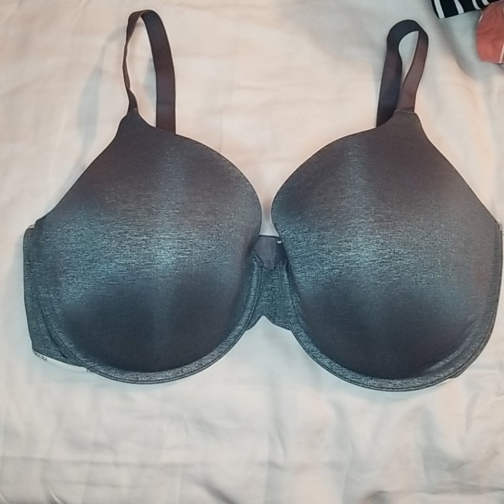 Victoria's secret bra